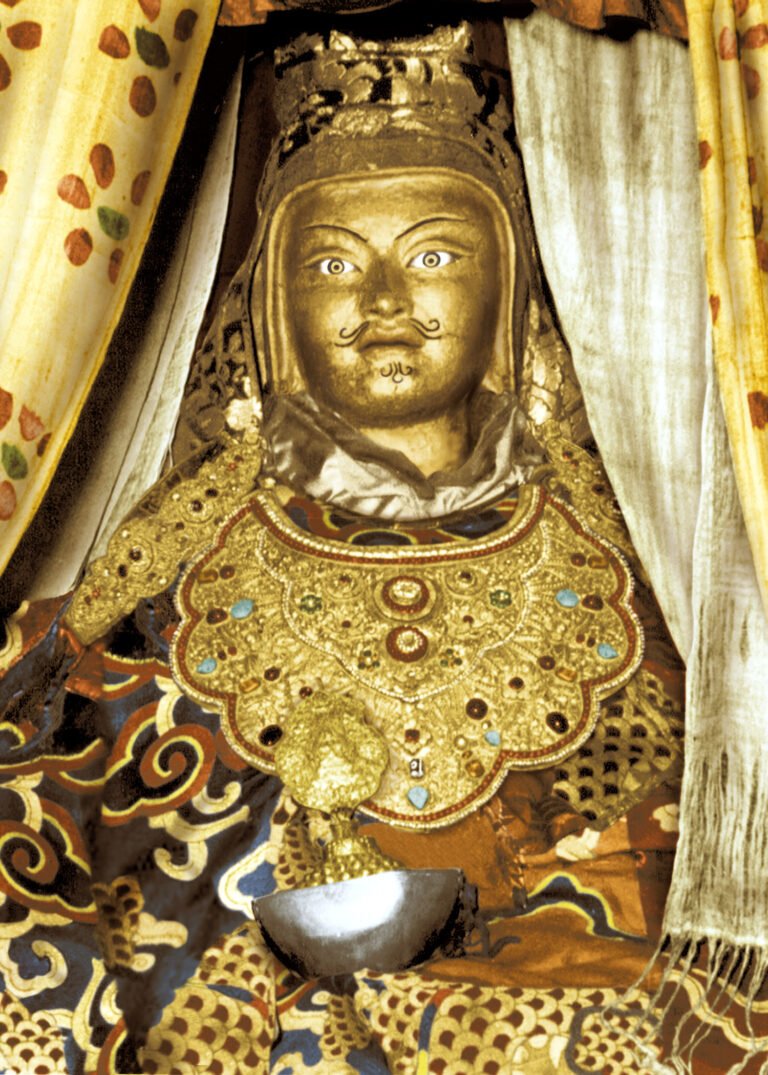 Guru-Rinpoche-Looks-Like-Me